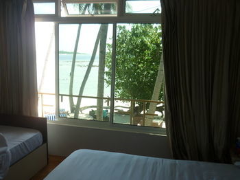 Batuta Maldives Surf View Otel Thulusdhoo Dış mekan fotoğraf